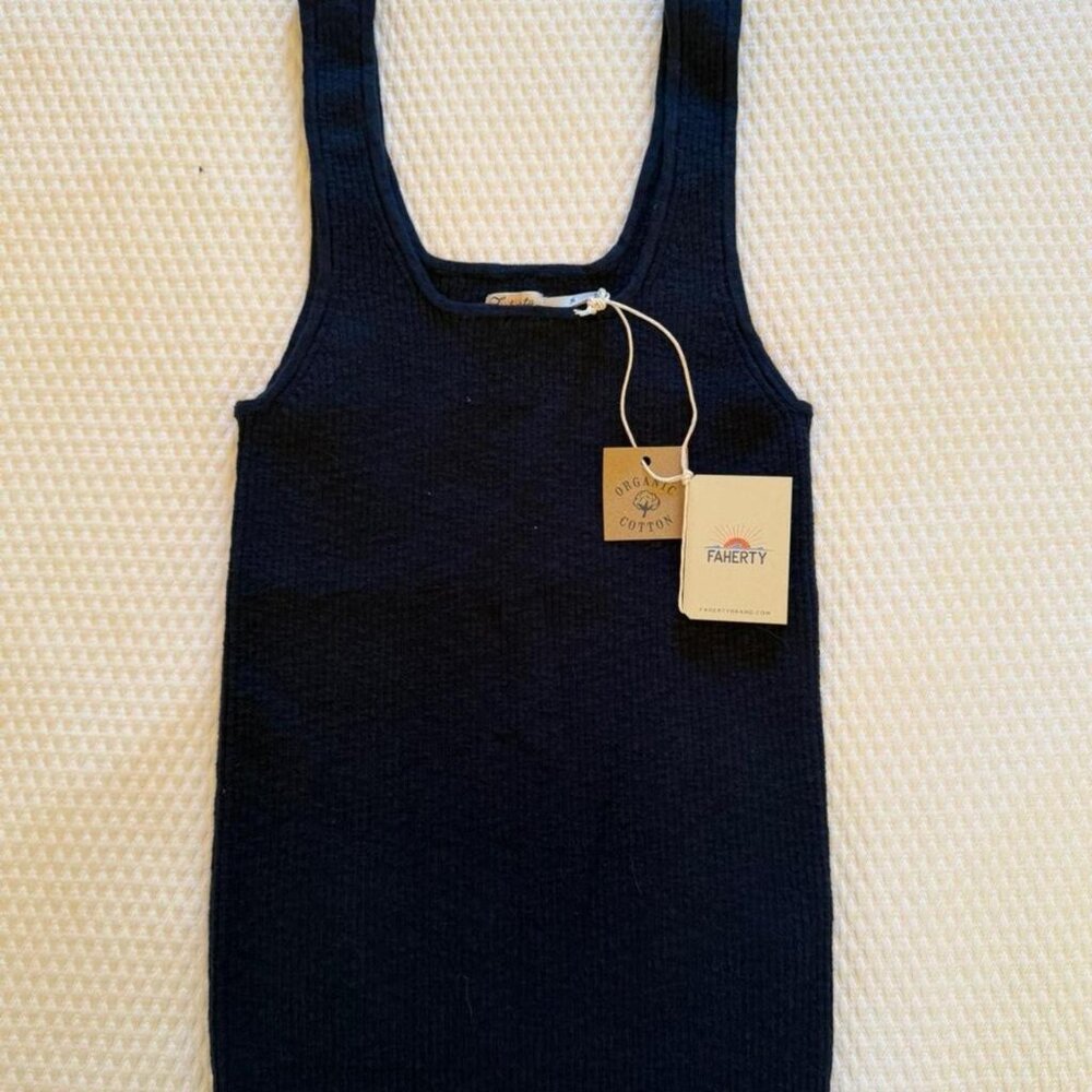 Faherty Women's Navy Crop-top